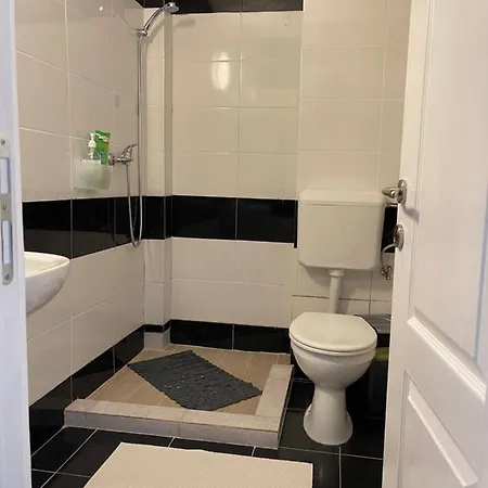 Zeini - Garsoniera Constanţa